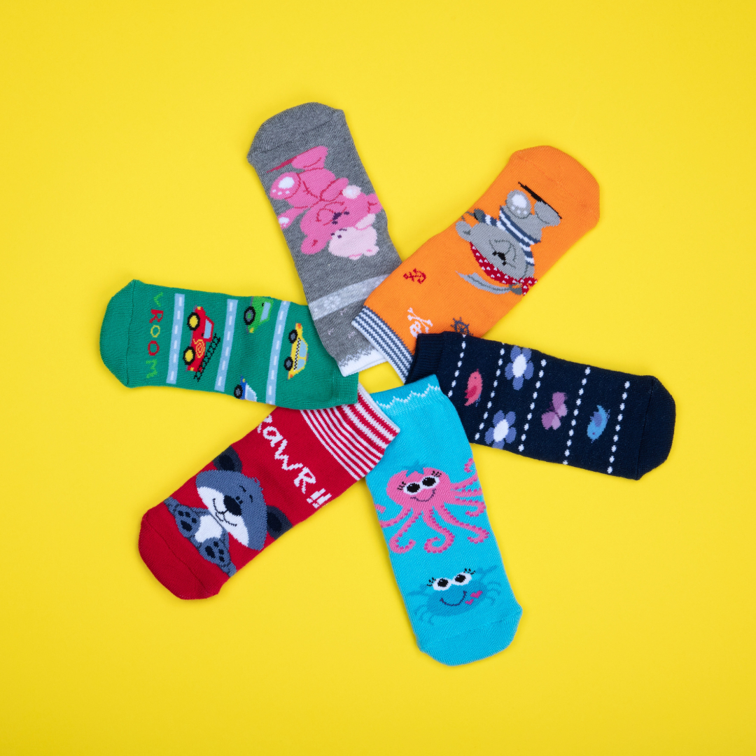 Calze bambino: tipologie, composizione e guida per fare la scelta giusta